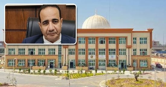 تفاصيل واقعة رفع الحذاء بشبين الكوم.. طبيب يتعدى على ممرضة بمعهد الكبد.. شاهدة عيان: الطبيب خنقها وسبها.. رئيس جامعة المنوفية: إحالة الواقعة للتحقيق ومحاسبة المخطئ.. وعميد المعهد: "قولتلها أنت زى بنتى"