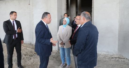وزير التعليم العالى يؤكد على أهمية التوسع فى إنشاء مجتمعات جامعية ذكية