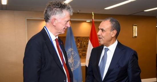 وزير الخارجية يبحث مع مستشار الأمن القومى البريطانى تعزيز العلاقات 