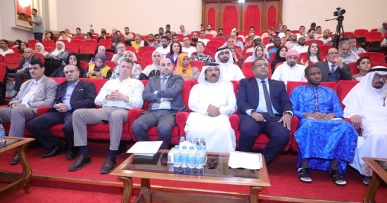 العمق الفكرى والتصوير البديع فى قصائد بيت الشعر بالشارقة.. صور