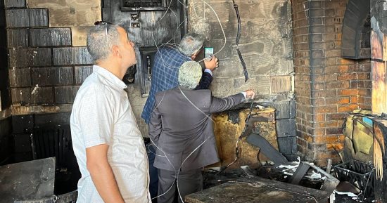 لجنة من نقابة المهندسين بالقليوبية تعاين عقار حريق بنها لإعداد تقرير عن حالته الإنشائية