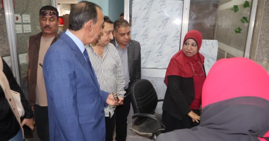 محافظ سوهاج يتفقد المركز التكنولوجي بطهطا ويوجه بسرعة إنهاء طلبات المواطنين