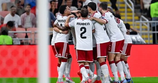 منتخب الإمارات يفتتح مشواره في كأس الخليج برباعية ضد اليمن.. فيديو