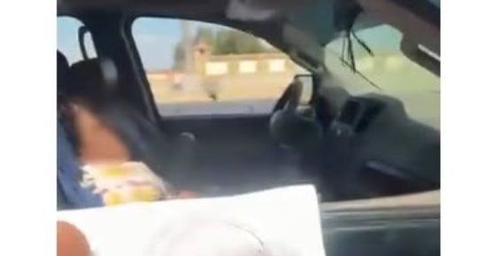 مراعاةً لظروف نجله الصحية.. الأمن يسلم رخصة تسيير سيارة لمواطن بالإسماعيلية