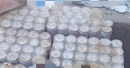 ضبط 1812 عبوة مشروبات طاقة وعصائر فاسدة داخل محل بالإسماعيلية.. صور 
