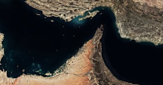 صادرات النفط عبر مضيق هرمز تسجل 33.7 مليون برميل هذا الأسبوع