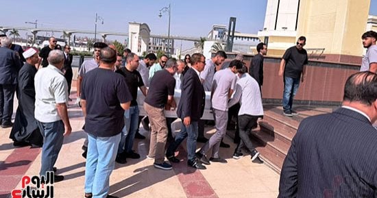 وصول جثمان المستشار أحمد الزند لمسجد المشير طنطاوي استعدادًا لصلاة الجنازة