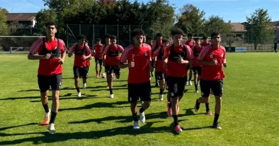 منتخب الناشئين يختتم استعداداته لمواجهة إنجلترا في بطولة الصداقة.. صور