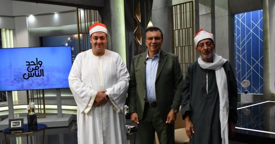 تخطى التسعين وأبهر لجنة دولة التلاوة.. الشيخ عوض يروى لـ واحد من الناس رحلته الملهمة
