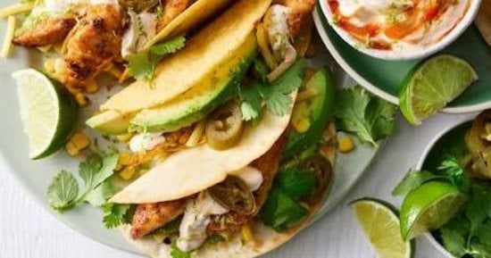 طريقة عمل تاكو الدجاج بالهلابينو في دقائق.. مذاق مكسيكي في مطبخك