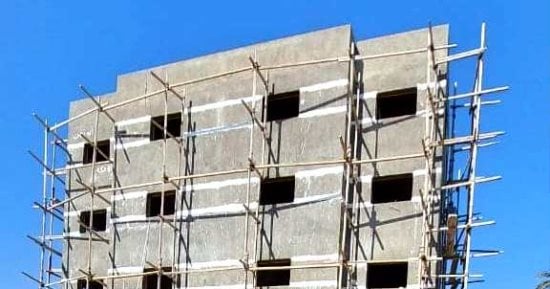 كنا فين وبقينا فين.. أرقام "سكن كريم" في سوهاج تحكي قصة تطوير حياة الأسر الأولى بالرعاية.. من تحسين المسكن إلى جودة الحياة.. تنفيذ 108 عمارات سكنية بإجمالي 864 وحدة.. حظيرة لتربية المواشي والطيور لكل وحدة.. صور