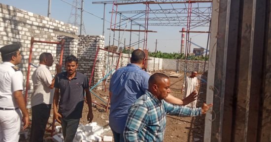 حملات مكثفة لإزالة التعديات ومخالفات البناء بأوسيم ضمن الموجة 30.. صور