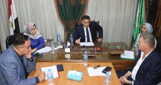 محافظ القليوبية يبحث 18 طلبًا وشكوى خلال اللقاء الجماهيري بالقناطر الخيرية