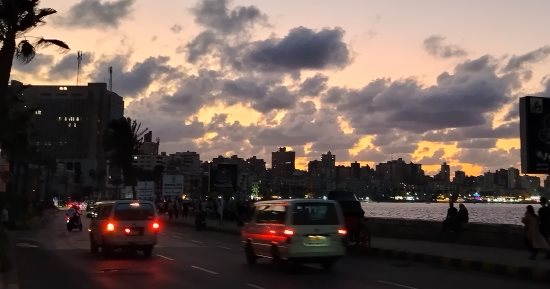 بعد أمطار ليلة أمس.. سحب ورياح واستمرار التقلبات الجوية بالإسكندرية