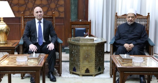 شيخ الأزهر يستقبل سفير مالطا بالقاهرة لبحث سبل تعزيز التعاون المشترك