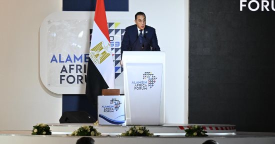 على هامش الدورة الأولى لمنتدى "العلمين – أفريقيا للأعمال": رئيس الوزراء: مصر تمتلك خبرة تنفيذية يمكن توظيفها بالتعاون مع الدول الأفريقية فى تصميم وتنفيذ مشروعات البنية الأساسية والمدن الجديدة