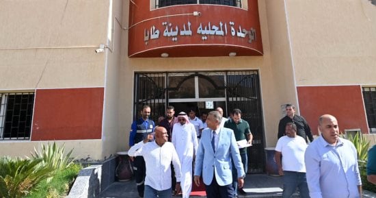 محافظ جنوب سيناء يتفقد أعمال تطوير مبنى مجلس مدينة طابا