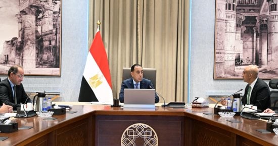 رئيس الوزراء يكلف بتحويل ما بين 200 إلى 250 مدرسة لمدارس التكنولوجيا التطبيقية بالشراكة مع القطاع الخاص