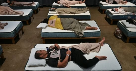 مسابقة أفضل نائم فى اليابان بجائزة مليونى ين.. شرط النوم لمدة 90 دقيقة