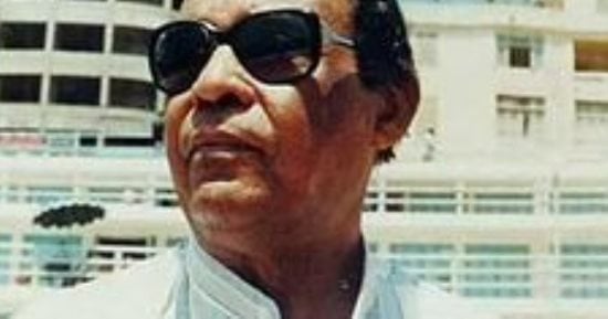 عملتلك أغنية للحاجة.. نجل أحمد منيب يكشف أسرارا عن أغنية أم العيال العشرية