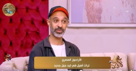 هبة عبد الفتاح تهدى والدة فرح بطلة من ذوى الهمم قلادة ذهبية فى جوهرة مصرية.. مها ندا: ابنتى حصدت 30 ميدالية بالسباحة رغم تحدياتها الصحية ومنحتها فرصًا للنجاح.. وتهدى مقدمى عروض مشروع صون الأراجوز درع الموهوبين