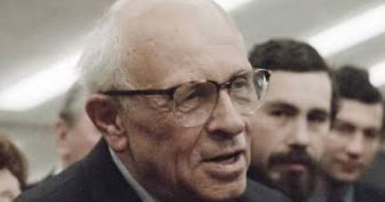 فى مثل هذا اليوم.. أندريه ساخاروف يفوز بجائزة نوبل للسلام عام 1975