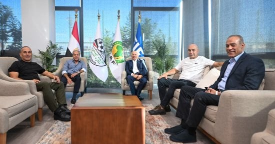 هانى أبو ريدة يستقبل حسام وإبراهيم حسن