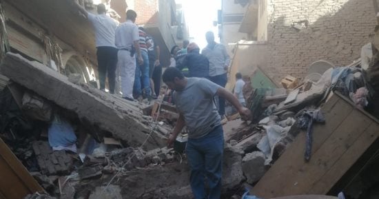 انهيار منزل من 3 طوابق على مساحة 35 مترًا في المحلة الكبرى بالغربية