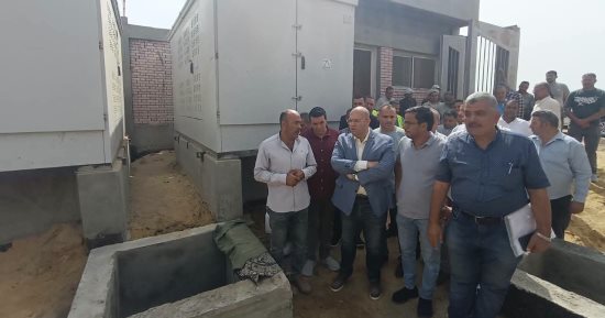 نائب محافظ الجيزة يتفقد مشروعات الصرف الصحى بقرى منشأة القناطر