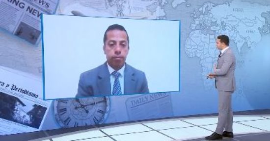 أستاذ علوم سياسية: ترامب يجمع بين التهديد العسكري والضغوط الاقتصادية 