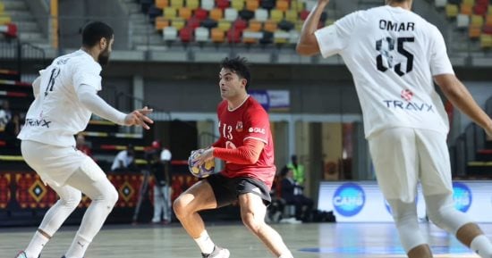 الصالح نيوز : انتهاء الوقت الأصلي.. تعادل الأهلى والزمالك 22-22 بنهائى بطولة أفريقيا لليد