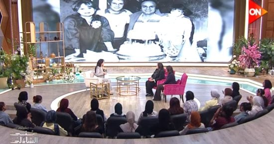 دعاء محمد حمزة تكشف لـ منى الشاذلى كواليس برنامج والدتها «فى بيتنا نجم»