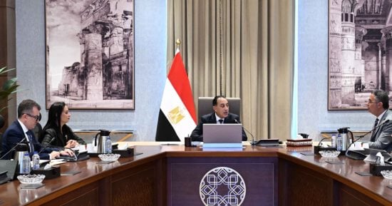 منتدى مصر 2026.. مدبولي يتابع مستجدات جلسة ضبط الأسواق والحماية الاجتماعية