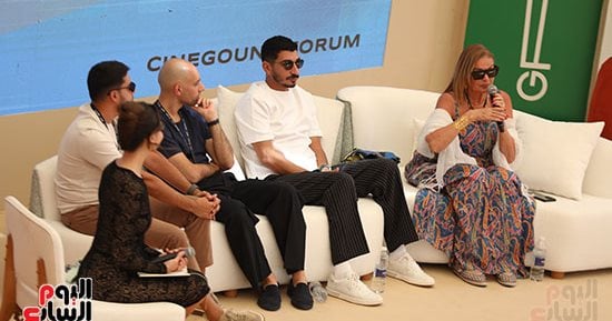 يسرا: اللغة العربية لازم تفرض نفسها زي الإنجليزي والفرنساوي على التكنولوجيا