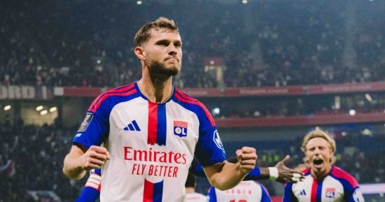 مساحات سبورت : بمشاركة محمد عبد المنعم.. أولمبيك ليون يهزم نيس 2-1 ويشعل صدارة الدوري الفرنسي
