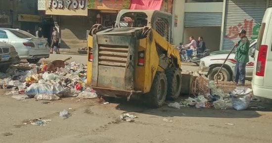 بعد جولة بالأحياء.. محافظ الجيزة يوجه بحملات نظافة مكبرة وغلق مقاهٍ مخالفة