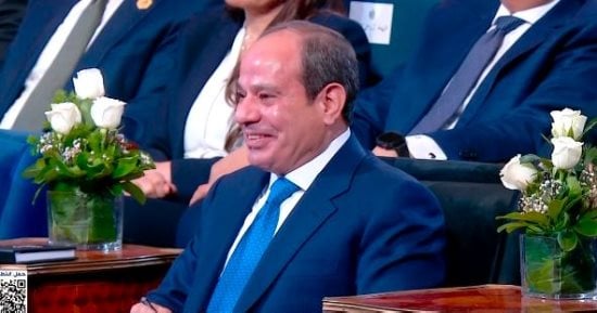 الزعيم السيسى فى افتتاح منتدى مصر 2026: الجميع يرحل وتبقى مصر.. محاولات التأثير في دولة ذات عدد سكان كبير ومحورية ومحاولة تهميش أو تحطيم دورها لن تنتهى.. وما تحقق من استقرار لم يأت دون دماء وتضحيات