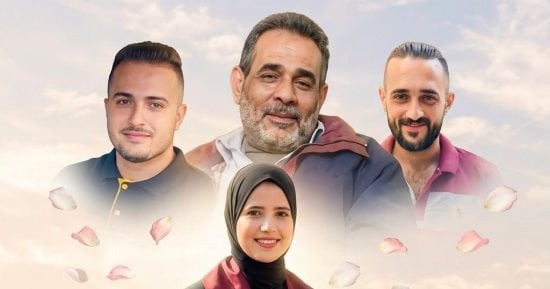 استشهد والدها وشقيقاها داخل غزة فقررت إهدائهما إنجاز عمرها.. نسمة شقورة تختم القرآن الكريم وتسرده في جلسة واحدة وفاء لأرواح أحبتها.. وتحول وجع الفقد إلى رسالة إيمان وصبر وترسم بآيات كتاب الله حكاية إنسانية