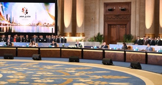 الزعيم السيسى: ضرورة التزام الدولة بالانتهاء من كافة المشروعات ذات الصلة بحياة كريمة بحد أقصى 2030