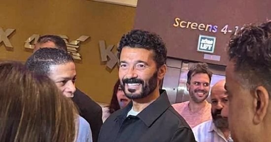 خالد النبوي يدعم نجله نور في عرض فيلم ولا كان عالبال