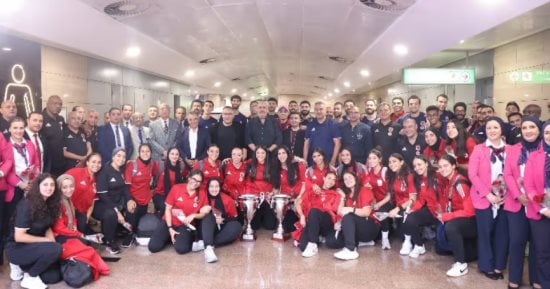 مساحات سبورت : الأهلى يكرم فرق اليد رجال وسيدات بعد التتويج ببطولة أفريقيا