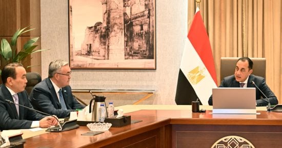 رئيس الوزراء يستقبل وزير خارجية كازاخستان