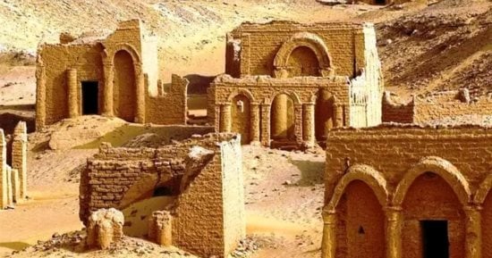 أسرار مدينة الموتى.. مقابر البجوات بالوادى الجديد أيقونة الفنون المسيحية المبكرة