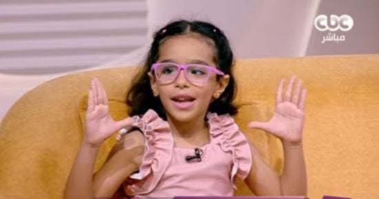 تاليا أحمد: لم أخشَ الغناء أمام فخامة الرئيس السيسي.. وسعيدة بصورتي معه