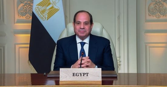فخامة الرئيس السيسى بافتتاح أسبوع القاهرة للمياه: أي رهان على قبول مصر بفرض الأمر الواقع أو التفريط في أمنها المائي رهان خاسر.. نولى أهمية كبيرة لتعزيز التعاون المائى القائم على احترام قواعد القانون الدولى