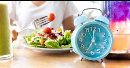 10 وصايا لحمايتك من الجلطات.. ابدأ الفطار بدرى والغداء 3 عصرا والعشاء خفيف    