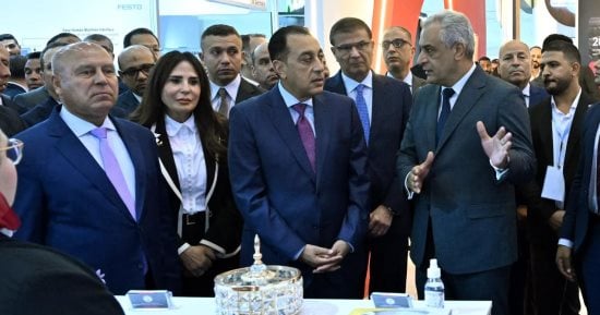 رئيس الوزراء يؤكد أهمية توطين صناعة المهمات والمعدات المستخدمة فى مشروعات مياه الشرب والصرف