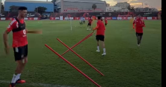 مشاركة ياسر والدبيس وانتظام شوبير ورضا.. أبرز كواليس مران الأهلي (فيديو)