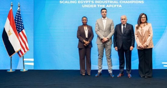 مشروعات مصرية فى القارة السمراء.. وزير الصناعة: التطورات الجيوسياسية العالمية تفتح لقارة أفريقيا فرصا متميزة لتعزيز القدرات الصناعية.. نهج الوزارة يرتكز على دفع عجلة التكامل مع الصناعات والأسواق الأفريقية