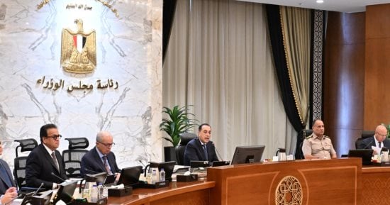 رئيس الحكومة يوجه الوزارات بسرعة تنفيذ توصيات منتدى مصر والإعلان عنها للمواطنين